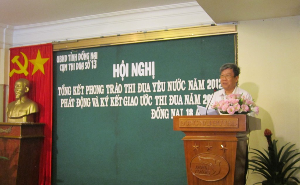 Tổng kết thi đua khen thưởng năm 2012, phát động 3075 [Desktop Resolution].jpg